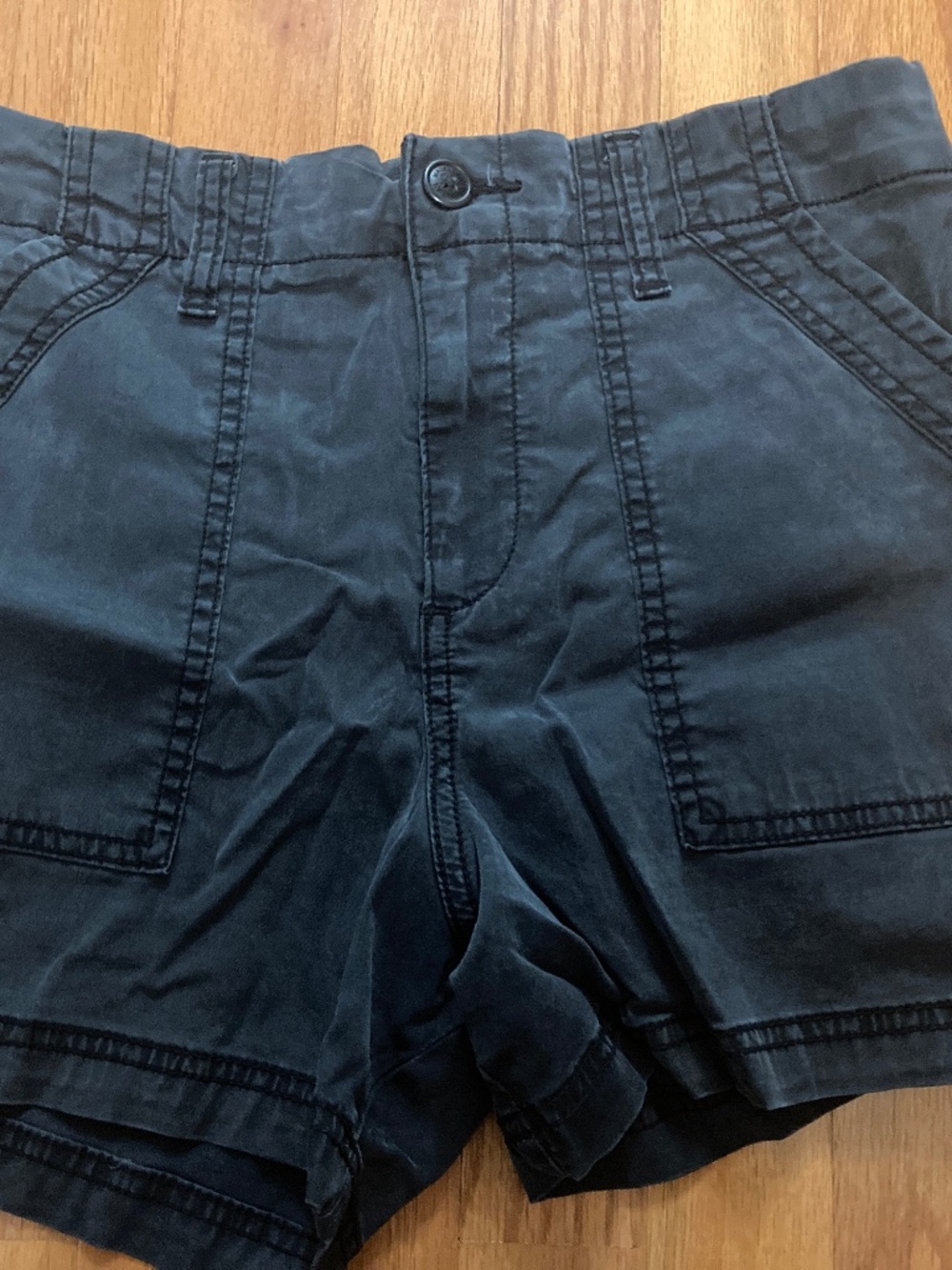 VGUC Magellan Women's Black Size Small Shorts